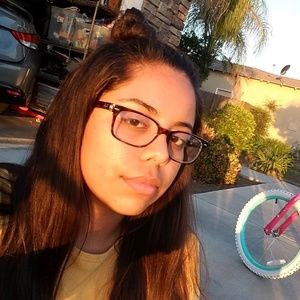 Meet your Posher, Joanna